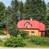 #16930 La Ferme aux Pignons Rouges
