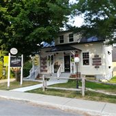 #17865 Magasin général Sainte-Scholastique