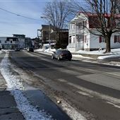 #18212 Centre-ville Oka