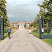 Jardin botanique - Jardin d'accueil et édifice principal