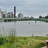 Passerelle Sir-George-Étienne-Cartier