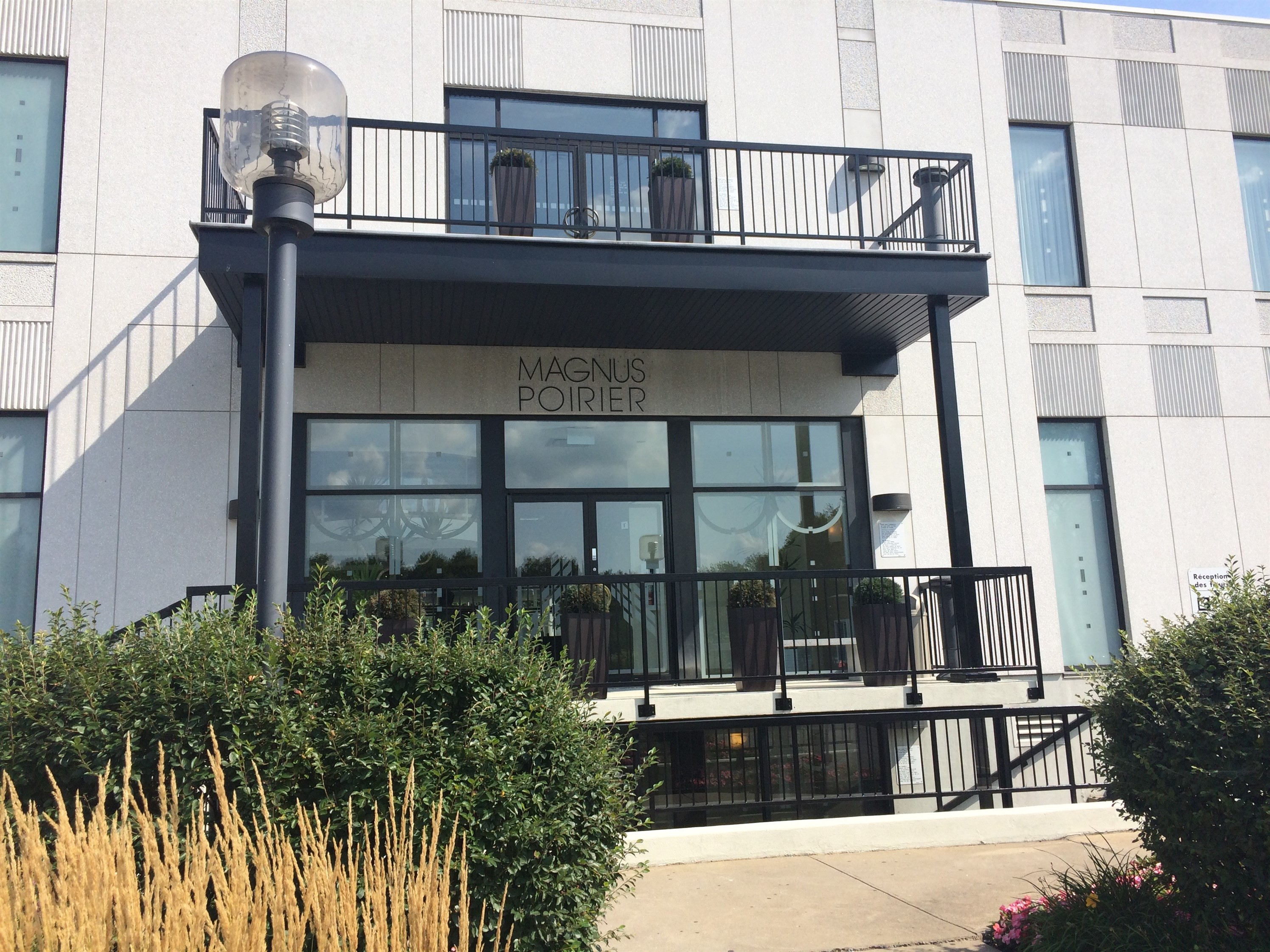 Locations Hub - Magnus Poirier - Complexe funéraire Sherbrooke